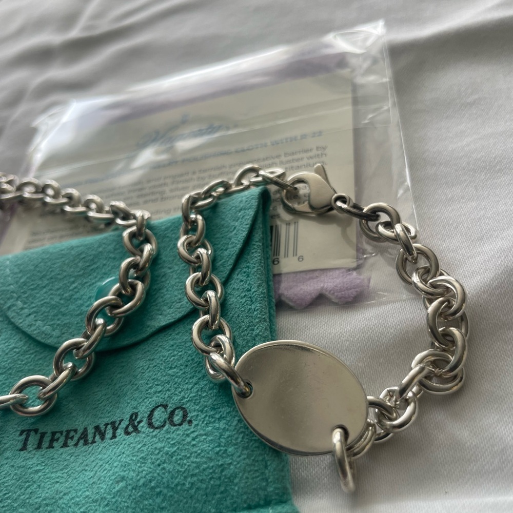 💖✨Please Return to Tiffany & Co.Iconic Design. Silver Bracelet and Necklace set💖 - Picture 5 of 15